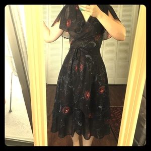 Vintage 70’s wrap dress with a mini cape!